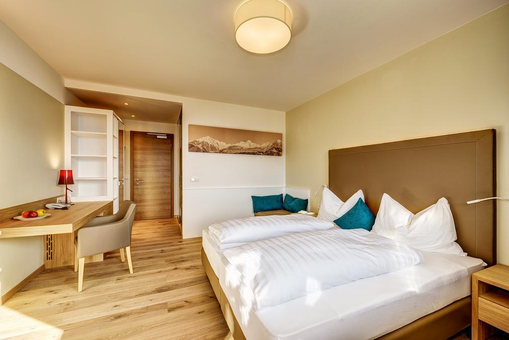 Garni Hotel Kessler ティローロ エクステリア 写真