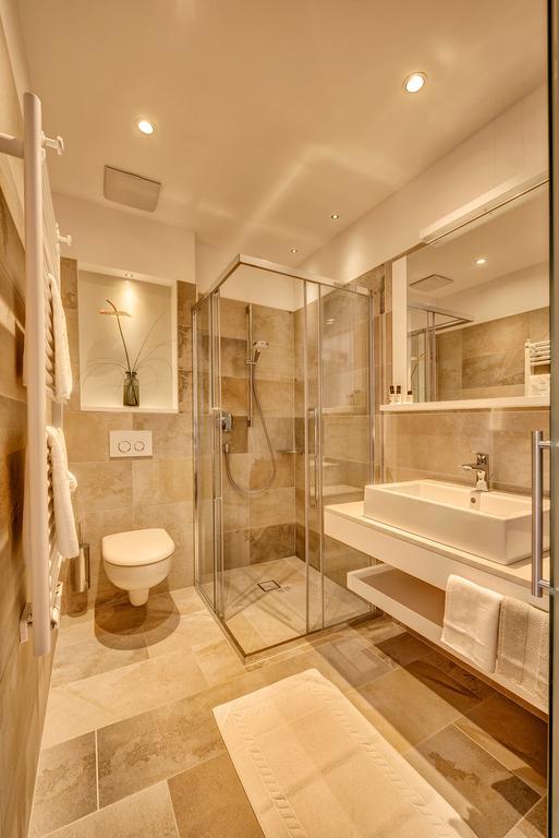 Garni Hotel Kessler ティローロ エクステリア 写真
